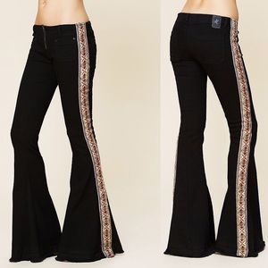 NWT Black Aztec Stripe Ziggy Super Flares